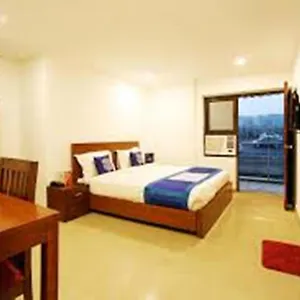 Hotel Star Light 4* New Delhi